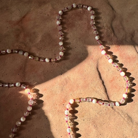 Handmade hand knotted gemstone mother of pearl necklace with star stone center - Picture 10 of 15